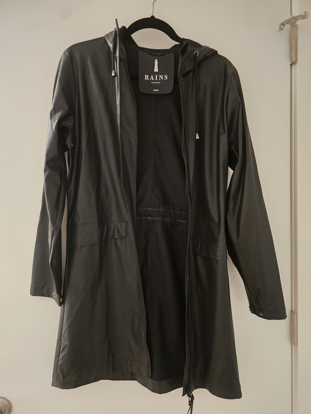 RAINS Black Waterproof Rainjacket